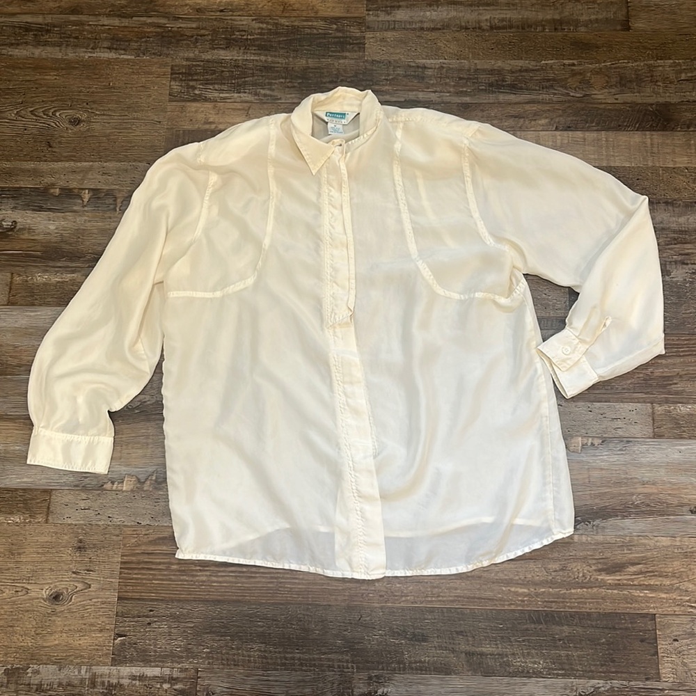 Silk Shirt 🤍